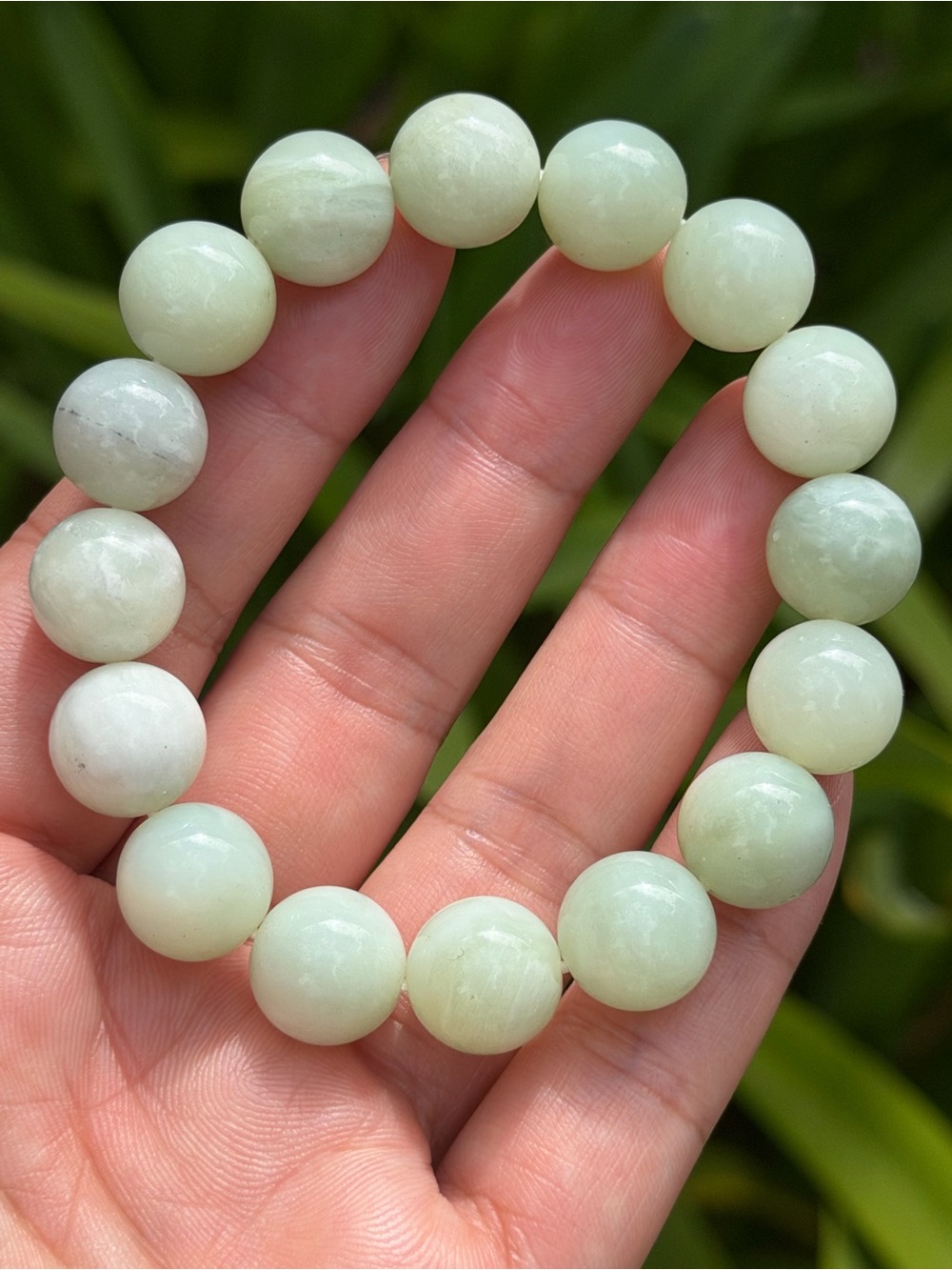 Natural Light Green Jade Bead Stretch Bracelet Palo
